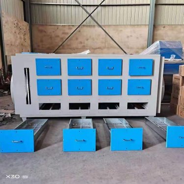 河北碧清活性炭吸附箱凈化設備的介紹